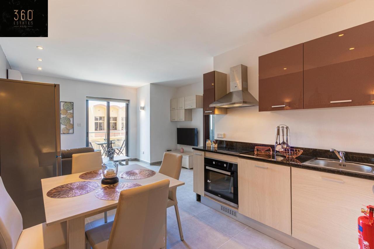 High-End Central Apt With Comfy Bed & Super Wifi By 360 Estates San Gwann Exterior photo